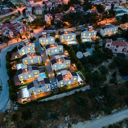 Vila Ada *