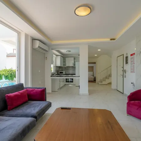 Ada Villa
