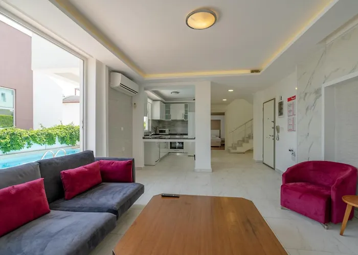 Ada Villa